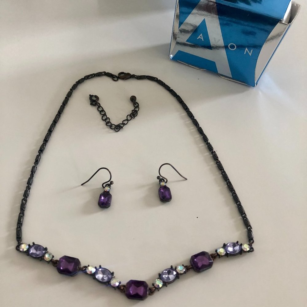 Avon Necklace / Earring Set
